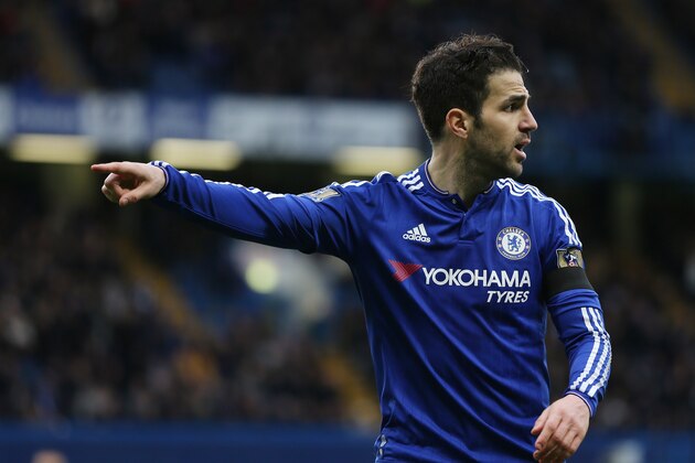 LONDON, ENGLAND - MARCH 19:  Sesc Fabregas of Chelsea gestures during the Barclays Premier League match between Chelsea and West Ham United at Stamford Bridge on March 19, 2016 in London, United Kingdom.  (Photo by Alex Morton/Getty Images)
