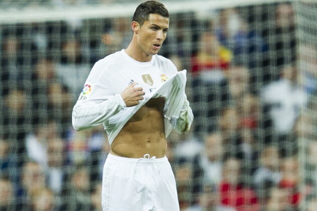 MADRID, SPAIN - NOVEMBER 21: Cristiano Ronaldo of Real Madrid reacts during the La Liga match between Real Madrid CF and FC Barcelona at Estadio Santiago Bernabeu on November 21, 2015 in Madrid, Spain.  (Photo by Juan Manuel Serrano Arce/Getty Images)