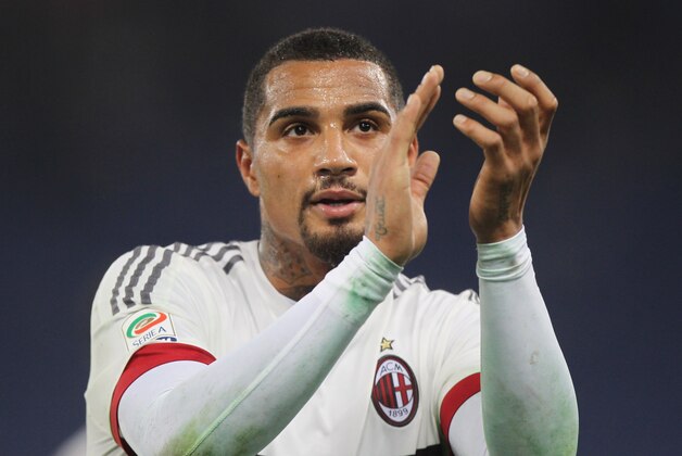 ROME, ITALY - JANUARY 09: Kevin Prince Boateng of AC Milan greets the fans after the Serie A match between AS Roma and AC Milan at Stadio Olimpico on January 9, 2016 in Rome, Italy.  (Photo by Paolo Bruno/Getty Images)