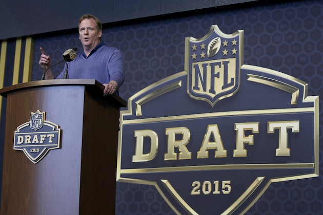 NFL Commissioner Roger Goodell opens up the last day of the 2015 NFL Draft, Saturday, May 2, 2015, in Chicago. (AP Photo/Charles Rex Arbogast)