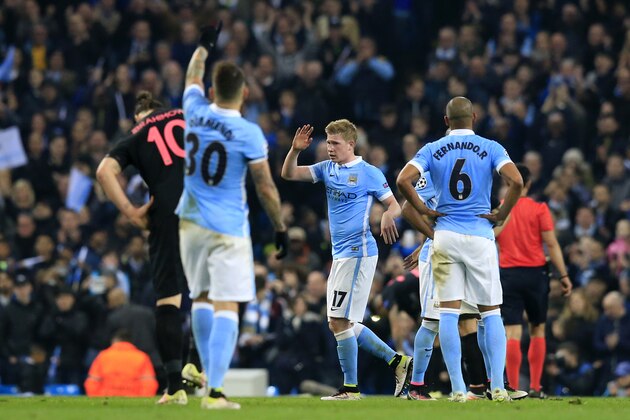 Manchester City's Kevin De Bruyne, No 17, waves to the crowd as he is substituted  during the Champions League quarterfinal second leg soccer match between Manchester City and Paris Saint Germain at the City of Manchester stadium in Manchester, England  Tuesday, April 12, 2016. (AP Photo/ Jon Super)