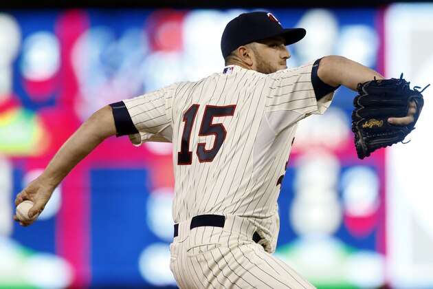 Minnesota Twins pitcher Glen Perkins throws against the Cleveland Indians in a baseball game, Wednesday, Sept. 23, 2015, in Minneapolis.  (AP Photo/Jim Mone)