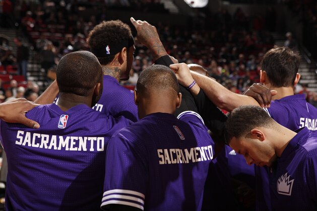 PORTLAND, OR  - MARCH 28: The Sacramento Kings  huddle before the game against the Portland Trail Blazers on March 28, 2016 at Moda Center in Portland, Oregon. NOTE TO USER: User expressly acknowledges and agrees that, by downloading and or using this Photograph, user is consenting to the terms and conditions of the Getty Images License Agreement. Mandatory Copyright Notice: Copyright 2016 NBAE (Photo by Cameron Browne/NBAE via Getty Images)