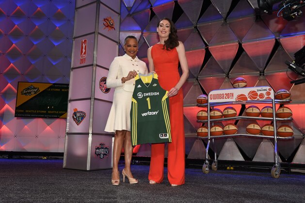 UNCASVILLE, CT - APRIL 14:  WNBA President Lisa Borders poses with Breanna Stewart after being drafted number one overall by the Seattle Storm during the 2016 WNBA Draft Presented By State Farm on April 14, 2016 at Mohegan Sun Arena in Uncasville, Connecticut.  NOTE TO USER: User expressly acknowledges and agrees that, by downloading and/or using this Photograph, user is consenting to the terms and conditions of the Getty Images License Agreement. Mandatory Copyright Notice: Copyright 2016 NBAE  (Photo by Brian Babineau/NBAE via Getty Images)