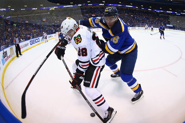 ST. LOUIS, MO - APRIL 13: Paul Stastny