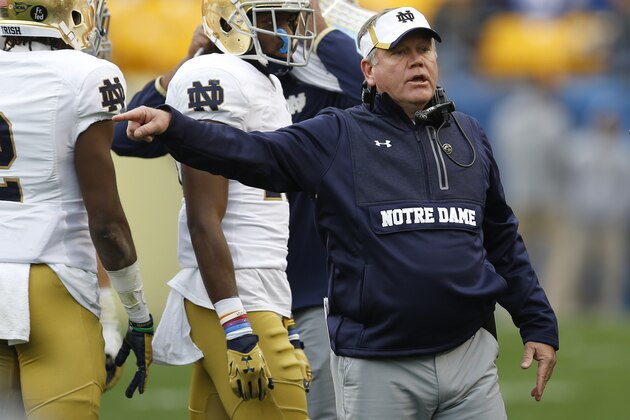 Notre Dame head coach Brian Kelly during an NCAA football game between the Pittsburgh and Notre Dame, Saturday, Nov. 7, 2015 in Pittsburgh. (AP Photo/Keith Srakocic)