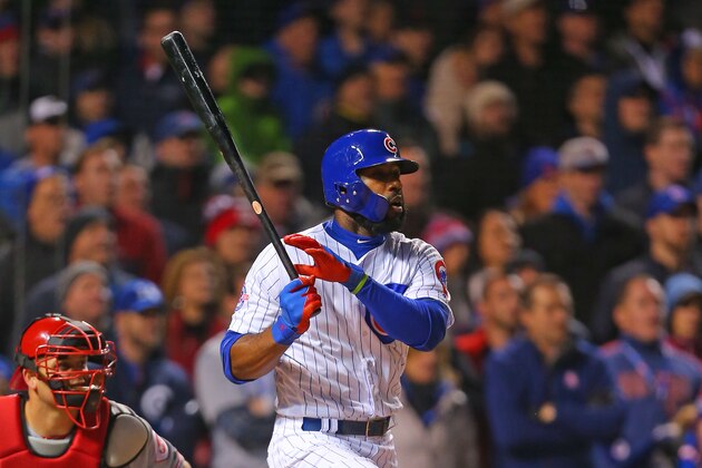 Apr 11, 2016; Chicago, IL, USA; Chicago Cubs right fielder Jason Heyward (22) hits a 2 RBI single during the seventh inning against the Cincinnati Reds at Wrigley Field. Mandatory Credit: Dennis Wierzbicki-USA TODAY Sports Apr 11, 2016; Chicago, IL, USA; Chicago Cubs right fielder Jason Heyward (22) hits a 2 RBI single during the seventh inning against the Cincinnati Reds at Wrigley Field. Mandatory Credit: Dennis Wierzbicki-USA TODAY Sports