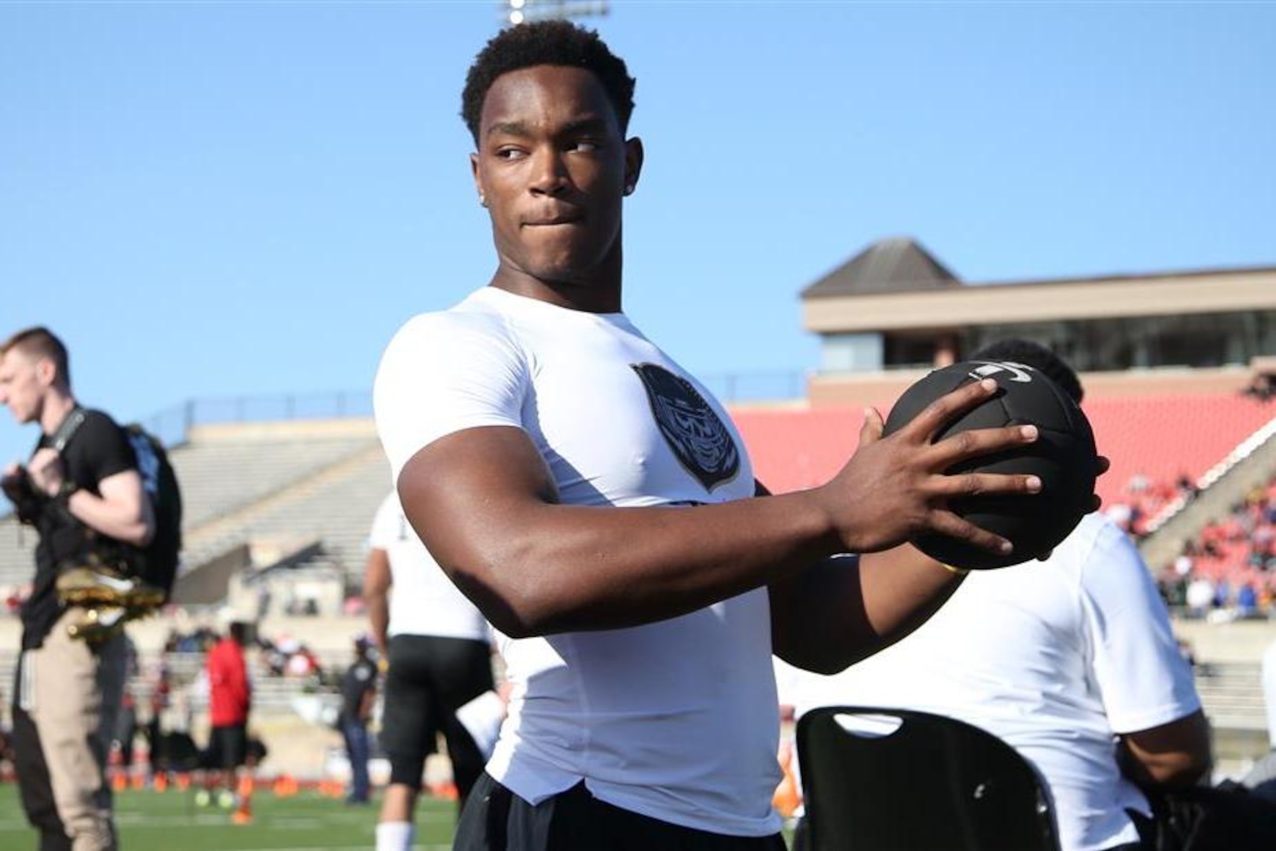 Temple, Texas, 4-star defensive end Ta'quon Graham will announce his college plans on May 27 after his team's spring game. Texas, Texas A&M, TCU, Oklahoma and Oklahoma State are the teams to watch.
