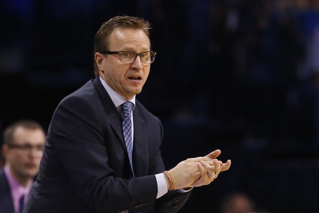 Oklahoma City Thunder head coach Scott Brooks gestures during an NBA basketball game between the Chicago Bulls and the Oklahoma City Thunder in Oklahoma City, Sunday, March 15, 2015. Oklahoma City won 109-100. (AP Photo/Sue Ogrocki)