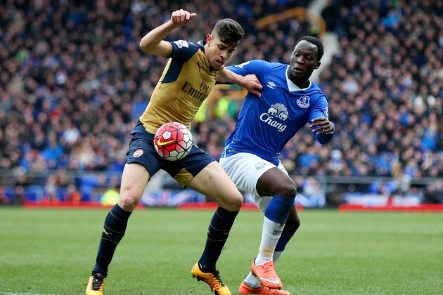 LIVERPOOL, ENGLAND - MARCH 19:  Gabriel of Arsenal and Romelu Lukaku of Everton compete for the ball during the Barclays Premier League match between Everton and Arsenal at Goodison Park on March 19, 2016 in Liverpool, England.  (Photo by Chris Brunskill/Getty Images)
