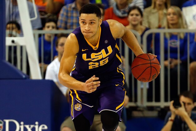 Jan 9, 2016; Gainesville, FL, USA; LSU Tigers forward Ben Simmons (25) drives to the basket against the Florida Gators during the second half at Stephen C. O'Connell Center. Florida Gators defeated the LSU Tigers 68-62. Mandatory Credit: Kim Klement-USA TODAY Sports