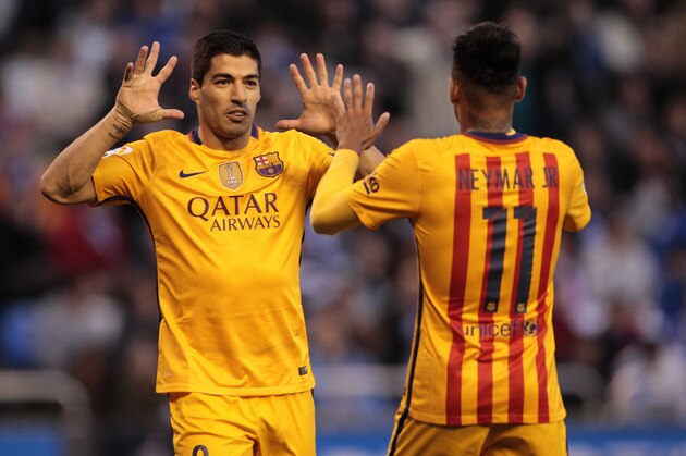 Barcelona's Luis Suarez, left, and Neymar celebrate after scoring a goal during a Spanish La Liga soccer match between Deportivo and Barcelona at the Riazor stadium in A Coruna, Spain, Wednesday, April 20, 2016. (AP Photo/Lalo R. Villar)