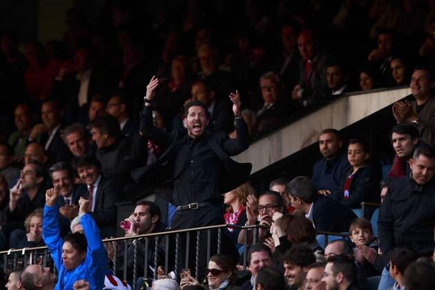 MADRID, SPAIN - APRIL 23:  Head coach Diego Pablo Simeone of Atletico de Madrid enocourages the crowd from the grandstands expelled by refree Mateu Lahoz during the La Liga match between Club Atletico de Madrid and Malaga CF at Vicente Calderon Stadium on April 23, 2016 in Madrid, Spain.  (Photo by Gonzalo Arroyo Moreno/Getty Images)