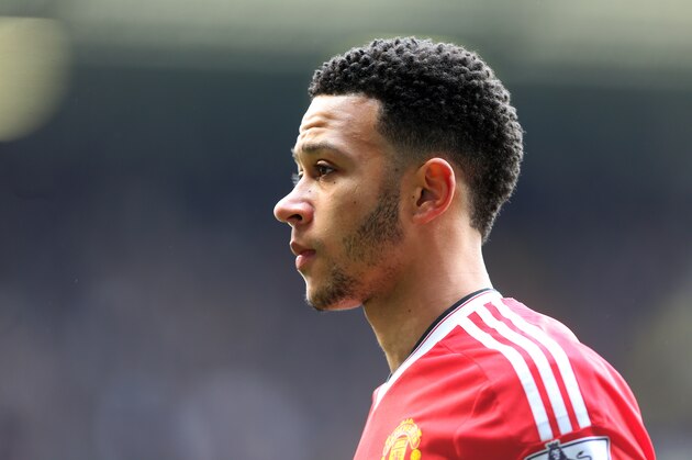 LONDON, ENGLAND - APRIL 10 :  Memphis Depay of Manchester United during the Barclays Premier League match between Tottenham Hotspur and Manchester United at White Hart Lane on April 10, 2016 in London, England.  (Photo by Catherine Ivill - AMA/Getty Images)