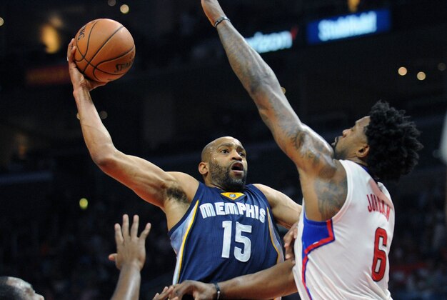April 12, 2016; Los Angeles, CA, USA; Memphis Grizzlies guard Vince Carter (15) moves to the basket against Los Angeles Clippers during the first half at Staples Center. Mandatory Credit: Gary A. Vasquez-USA TODAY Sports