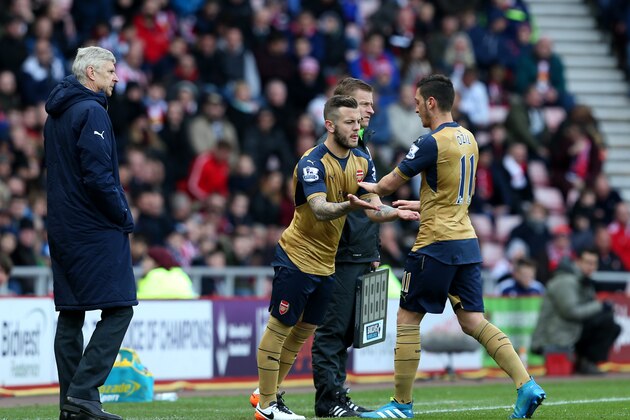 SUNDERLAND, ENGLAND - APRIL 24:  Jack Wilshere of Arsenal replaces Mesut Ozil as a substitute during the Barclays Premier League match between Sunderland and Arsenal at the Stadium of Light on April 24, 2016 in Sunderland, United Kingdom.  (Photo by Jan Kruger/Getty Images)