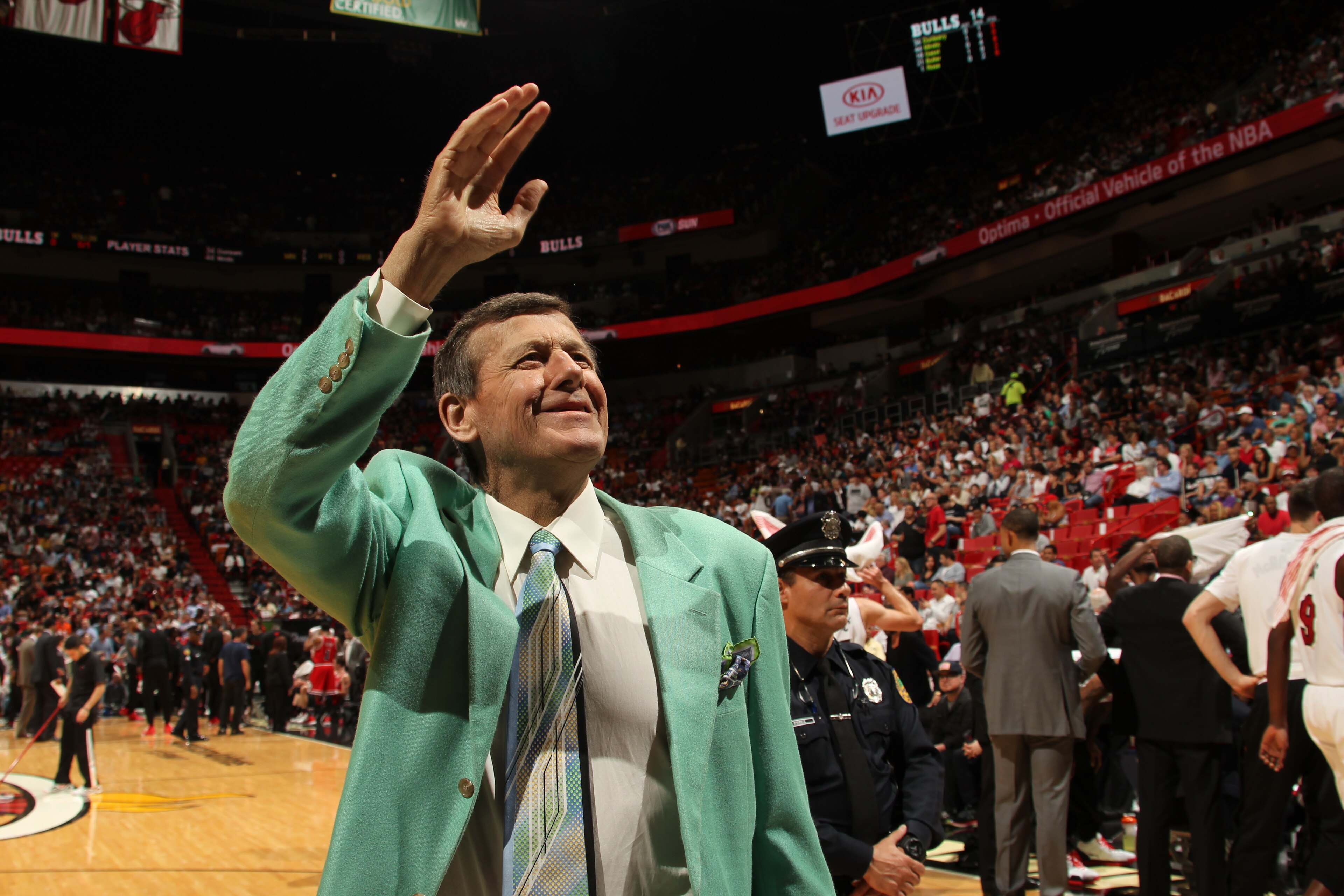 MIAMI, FL - APRIL 7: Craig Sager is seen during the game between the Miami Heat and the Chicago Bulls on April 7, 2016 at AmericanAirlines Arena in Miami, Florida. NOTE TO USER: User expressly acknowledges and agrees that, by downloading and or using this Photograph, user is consenting to the terms and conditions of the Getty Images License Agreement. Mandatory Copyright Notice: Copyright 2016 NBAE (Photo by Issac Baldizon/NBAE via Getty Images)