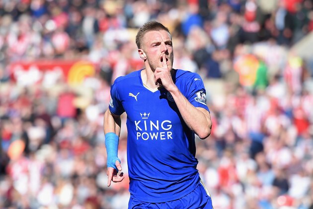 SUNDERLAND, UNITED KINGDOM - APRIL 10:  Jamie Vardy of Leicester City celebrates as he scores their second goal during the Barclays Premier League match between Sunderland and Leicester City at the Stadium of Light on April 10, 2016 in Sunderland, England.  (Photo by Michael Regan/Getty Images)