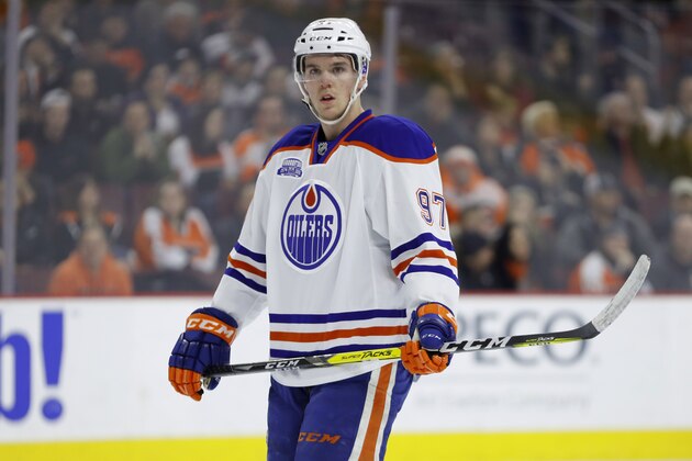 Edmonton Oilers' Connor McDavid in action during an NHL hockey game against the Philadelphia Flyers, Thursday, March 3, 2016, in Philadelphia. (AP Photo/Matt Slocum)