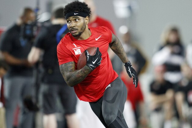 Ohio State wide receiver Braxton Miller runs a drill during NFL Pro Day at Ohio State University in Columbus, Ohio, Friday, March 11, 2016 (AP Photo/Paul Vernon)