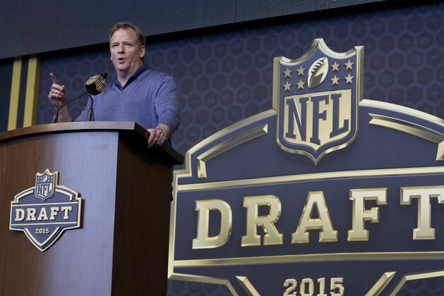 NFL Commissioner Roger Goodell opens up the last day of the 2015 NFL Draft, Saturday, May 2, 2015, in Chicago. (AP Photo/Charles Rex Arbogast)