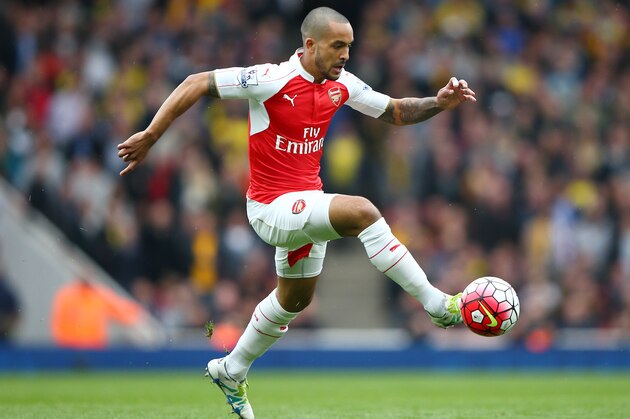 LONDON, ENGLAND - APRIL 02: Theo Walcott of Arsenal in action during the Barclays Premier League match between Arsenal and Watford at Emirates Stadium on April 2, 2016 in London, England.  (Photo by Ian Walton/Getty Images)
