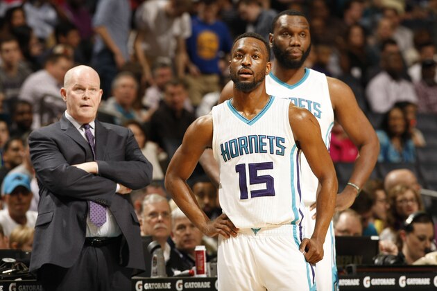CHARLOTTE, NC - MARCH 11:  Kemba Walker #15, Al Jefferson #25 and Steve Clifford, head coach of the Charlotte Hornets during the game against the Detroit Pistons at the Time Warner Cable Arena on March 11, 2016 in Charlotte, North Carolina. NOTE TO USER: User expressly acknowledges and agrees that, by downloading and or using this photograph, User is consenting to the terms and conditions of the Getty Images License Agreement.  Mandatory Copyright Notice:  Copyright 2016 NBAE (Photo by Kent Smith/NBAE via Getty Images)