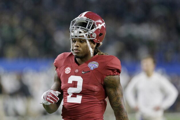 Alabama running back Derrick Henry (2) takes the field before the Cotton Bowl NCAA college football semifinal playoff game against Michigan State, Thursday, Dec. 31, 2015, in Arlington, Texas. (AP Photo/LM Otero)