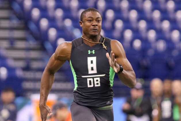 Miami defensive back Artie Burns runs the 40 yard dash at the NFL football scouting combine Monday, Feb. 29, 2016, in Indianapolis. (AP Photo/Gregory Payan) Miami defensive back Artie Burns runs the 40 yard dash at the NFL football scouting combine Monday, Feb. 29, 2016, in Indianapolis. (AP Photo/Gregory Payan)