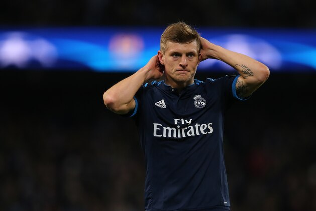 MANCHESTER, ENGLAND - APRIL 26: MANCHESTER, ENGLAND - APRIL 26: Toni Kroos of Real Madrid during the UEFA Champions League Semi Final first leg match between Manchester City FC and Real Madrid at the Etihad Stadium on April 26, 2016 in Manchester, United Kingdom. (Photo by Matthew Ashton - AMA/Getty Images)