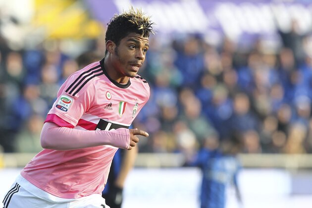 BERGAMO, ITALY - MARCH 06:  Mario Lemina of Juventus FC celebrates his goal during the Serie A match between Atalanta BC and Juventus FC at Stadio Atleti Azzurri d'Italia on March 6, 2016 in Bergamo, Italy.  (Photo by Marco Luzzani/Getty Images)