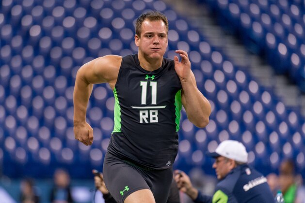 Kansas State running back Glenn Gronkowski runs the 40 yard dash at the NFL football scouting combine, Friday, Feb. 26, 2016, in Indianapolis. (AP Photo/L.G. Patterson)