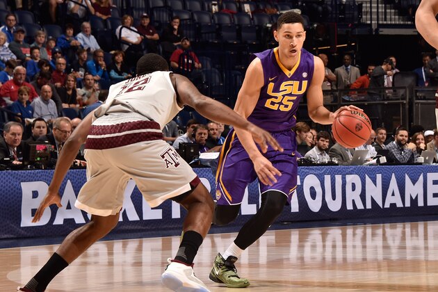 NASHVILLE, TENNESSEE - MARCH 12:  Ben Simmons #25 of the LSU Tigers plays against Jalen Jones #12 of the Texas A&M Aggies in an SEC Basketball Tournament Semifinals game at Bridgestone Arena on March 12, 2016 in Nashville, Tennessee.  (Photo by Frederick Breedon/Getty Images)