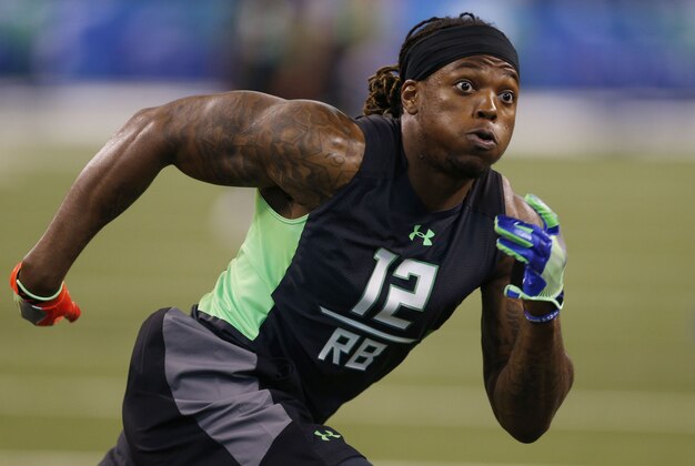 Feb 26, 2016; Indianapolis, IN, USA; Alabama Crimson Tide running back Derrick Henry participates in drills during the 2016 NFL Scouting Combine at Lucas Oil Stadium. Mandatory Credit: Brian Spurlock-USA TODAY Sports