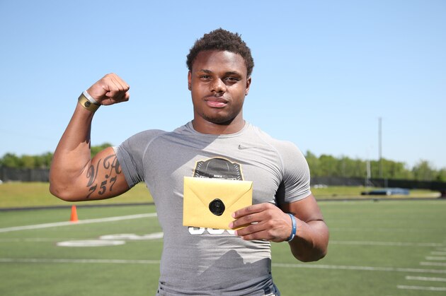 Khalan Laborn, the nation's No. 2 all-purpose back in the 2017 class, released his top eight on social media Tuesday. Laborn is looking to make a verbal commitment on June 3.