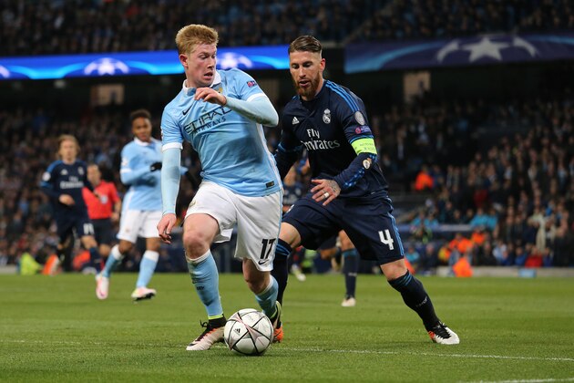 MANCHESTER, ENGLAND - APRIL 26: MANCHESTER, ENGLAND - APRIL 26: Kevin De Bruyne of Manchester City and Sergio Ramos of Real Madrid during the UEFA Champions League Semi Final first leg match between Manchester City FC and Real Madrid at the Etihad Stadium on April 26, 2016 in Manchester, United Kingdom. (Photo by Matthew Ashton - AMA/Getty Images)
