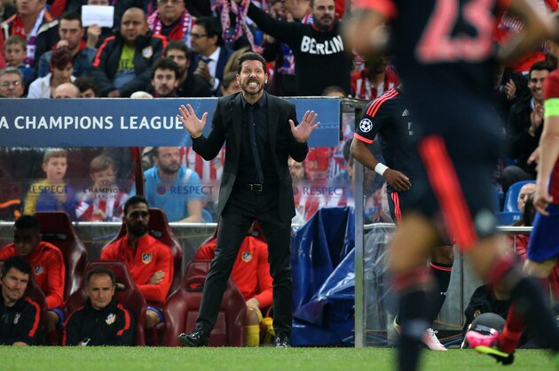 MADRID, SPAIN - APRIL 27: Head coach of Atletico Madrid Diego Simeone gestures during the UEFA Champions League semi final first leg match between Club Atletico Madrid and FC Bayern Muenchen (Bayern Munich) at Estadio Vicente Calderon stadium on April 27, 2016 in Madrid, Spain. (Photo by Jean Catuffe/Getty Images)