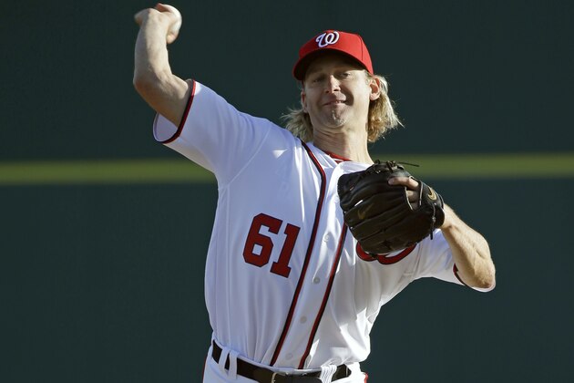 Washington Nationals' Bronson Arroyo pitches against the Houston Astros in the first inning of a spring training baseball game, Thursday, March 10, 2016, in Viera, Fla. (AP Photo/John Raoux)