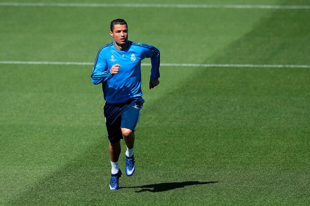 MADRID, SPAIN - MAY 03: Cristiano Ronaldo of Real Madrid in action during a training session ahead of the UEFA Champions League Semi Final Second Leg between Real Madrid and Manchester City at Valdebebas training ground on May 3, 2016 in Madrid, Spain. (Photo by Gonzalo Arroyo Moreno/Getty Images) MADRID, SPAIN - MAY 03: Cristiano Ronaldo of Real Madrid in action during a training session ahead of the UEFA Champions League Semi Final Second Leg between Real Madrid and Manchester City at Valdebebas training ground on May 3, 2016 in Madrid, Spain. (Photo by Gonzalo Arroyo Moreno/Getty Images)