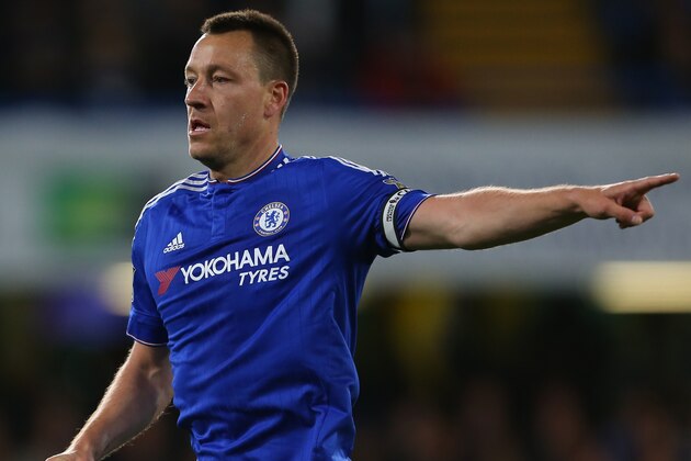 LONDON, ENGLAND - MAY 02 :  John Terry of Chelsea during the Barclays Premier League match between Chelsea and Tottenham Hotspur at Stamford Bridge on May 2, 2016 in London, England.  (Photo by Catherine Ivill - AMA/Getty Images)