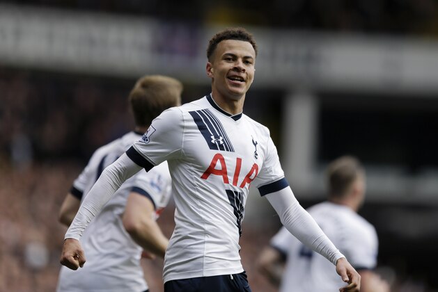 Tottenham Hotspur's Dele Alli celebrates scoring his side's second goal during the English Premier League soccer match between Tottenham Hotspur and Manchester United at White Hart Lane stadium in London, Sunday, April 10, 2016.  (AP Photo/Matt Dunham)