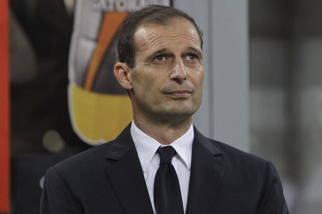 MILAN, ITALY - APRIL 09:  Juventus FC coach Massimiliano Allegri looks on before the Serie A match between AC Milan and Juventus FC at Stadio Giuseppe Meazza on April 9, 2016 in Milan, Italy.  (Photo by Marco Luzzani/Getty Images)