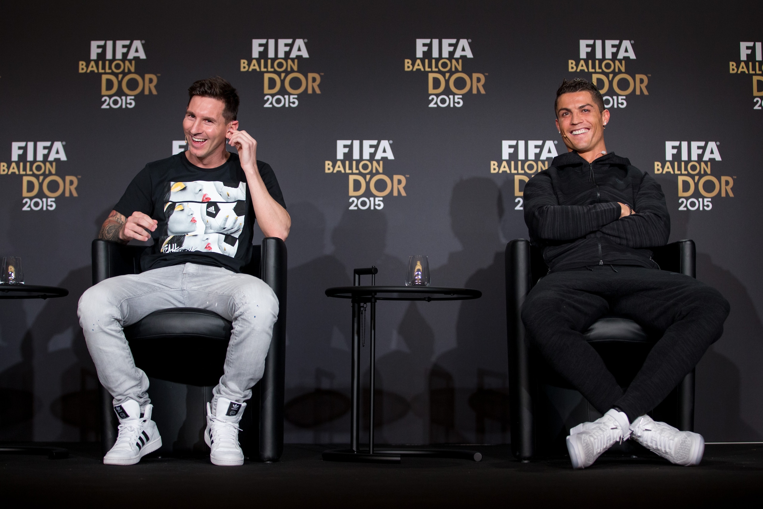 ZURICH, SWITZERLAND - JANUARY 11: FIFA Ballon d'Or nominees Lionel Messi of Argentina and FC Barcelona (L) and Cristiano Ronaldo of Portugal and Real Madrid (R) attend a press conference prior to the FIFA Ballon d'Or Gala 2015 at the Kongresshaus on January 11, 2016 in Zurich, Switzerland. (Photo by Philipp Schmidli/Getty Images)