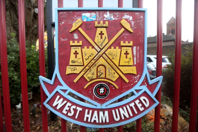 LONDON, ENGLAND - DECEMBER 28:  The West Ham United crest is displayed prior to the Barclays Premier League match between West Ham United and Southampton at the Boleyn Ground on December 28, 2015 in London, England.  (Photo by Charlie Crowhurst/Getty Images)