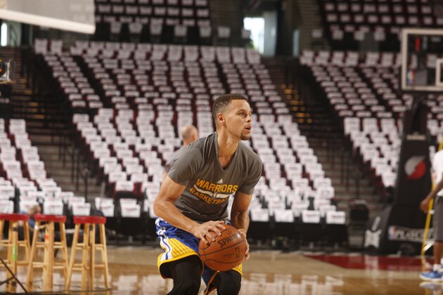 PORTLAND, OR - MAY 7:  Stephen Curry #30 of the Golden State Warriors warms up before the game against the Portland Trail Blazers in Game Three of the Western Conference Semifinals during the 2016 NBA Playoffs on May 7, 2016 at the Moda Center in Portland, Oregon. NOTE TO USER: User expressly acknowledges and agrees that, by downloading and or using this Photograph, user is consenting to the terms and conditions of the Getty Images License Agreement. Mandatory Copyright Notice: Copyright 2016 NBAE (Photo by Cameron Browne/NBAE via Getty Images)