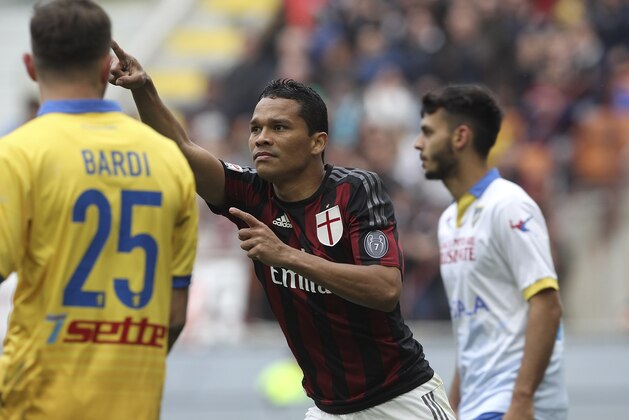 MILAN, ITALY - MAY 01:  Carlos Bacca of AC Milan celebrates his goal during the Serie A match between AC Milan and Frosinone Calcio at Stadio Giuseppe Meazza on May 1, 2016 in Milan, Italy.  (Photo by Marco Luzzani/Getty Images)