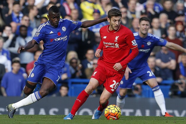 Chelsea's Brazilian midfielder Ramires (L) vies with Liverpool's English midfielder Adam Lallana (2nd R) during the English Premier League football match between Chelsea and Liverpool at Stamford Bridge in London on October 31, 2015. AFP PHOTO / IAN KINGTON

RESTRICTED TO EDITORIAL USE. No use with unauthorized audio, video, data, fixture lists, club/league logos or 'live' services. Online in-match use limited to 75 images, no video emulation. No use in betting, games or single club/league/player publications.        (Photo credit should read IAN KINGTON/AFP/Getty Images)