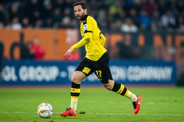 AUGSBURG, GERMANY - MARCH 20:  Gonzalo Castro of Dortmund controls the ball during the Bundesliga match between FC Augsburg and Borussia Dortmund at SGL Arena on March 20, 2016 in Augsburg, Germany.  (Photo by Simon Hofmann/Getty Images)