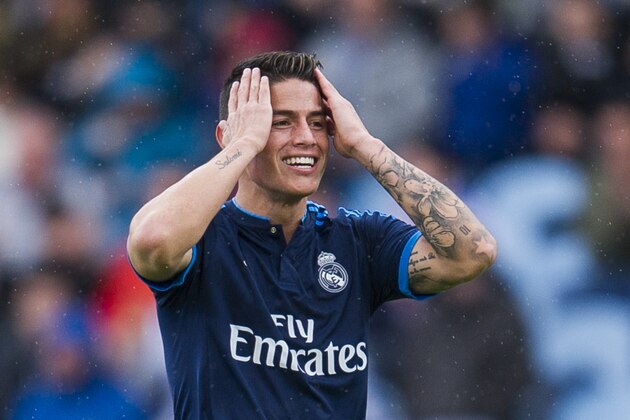 SAN SEBASTIAN, SPAIN - APRIL 30: James Rodriguez of Real Madrid reacts during the La Liga match between Real Sociedad de Futbol and Real Madrid at Estadio Anoeta on April 30, 2016 in San Sebastian, .  (Photo by Juan Manuel Serrano Arce/Getty Images)