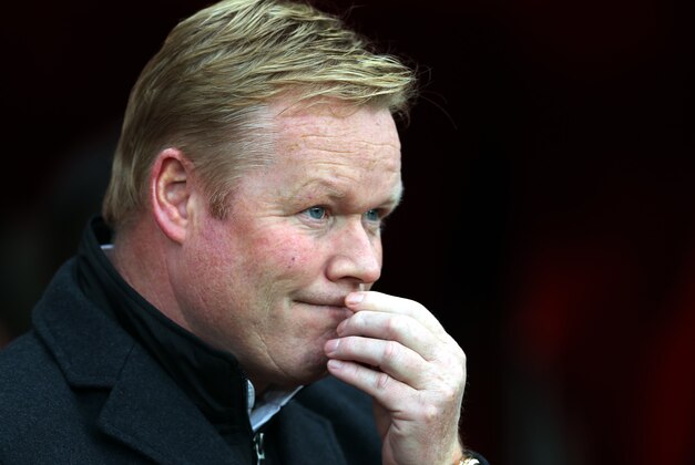 Southampton's manager Ronald Koeman awaits the start of their English Premier League soccer match between Sunderland and Southampton at the Stadium of Light, Sunderland, England, Saturday, Nov. 7, 2015. (AP Photo/Scott Heppell)
